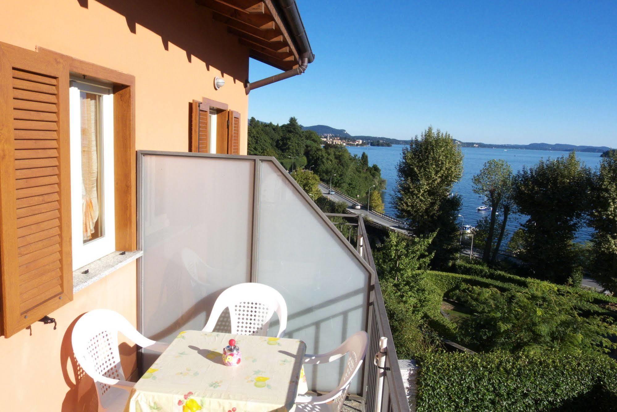 Appartement Nina & Berto à Verbania Extérieur photo